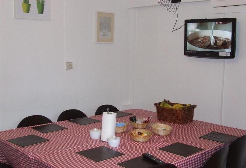 Bed and Breakfast Cedars House