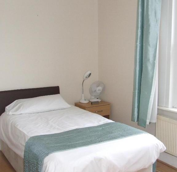 Bed and Breakfast Cedars House