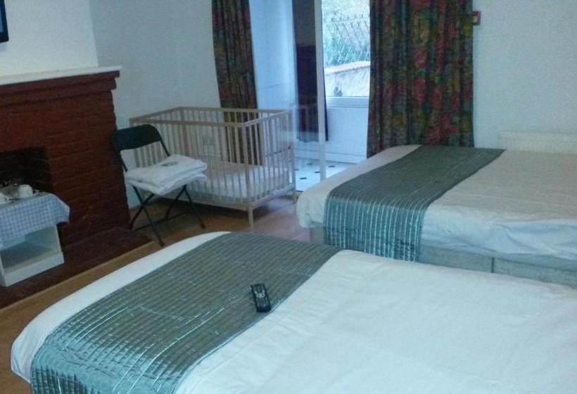 Bed and Breakfast Cedars House