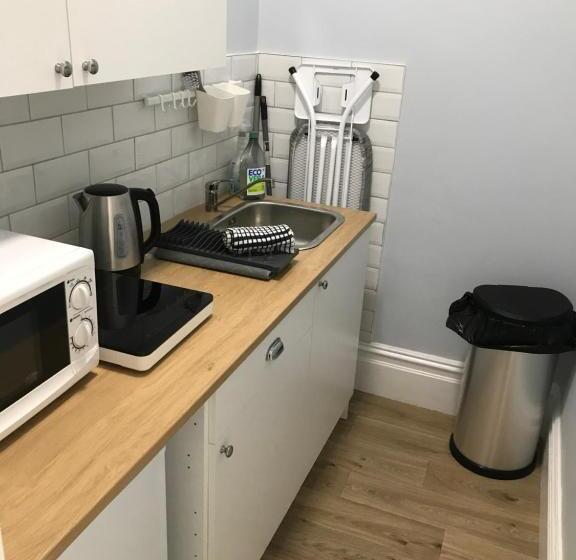 تختخواب و صبحانه The Sunfold