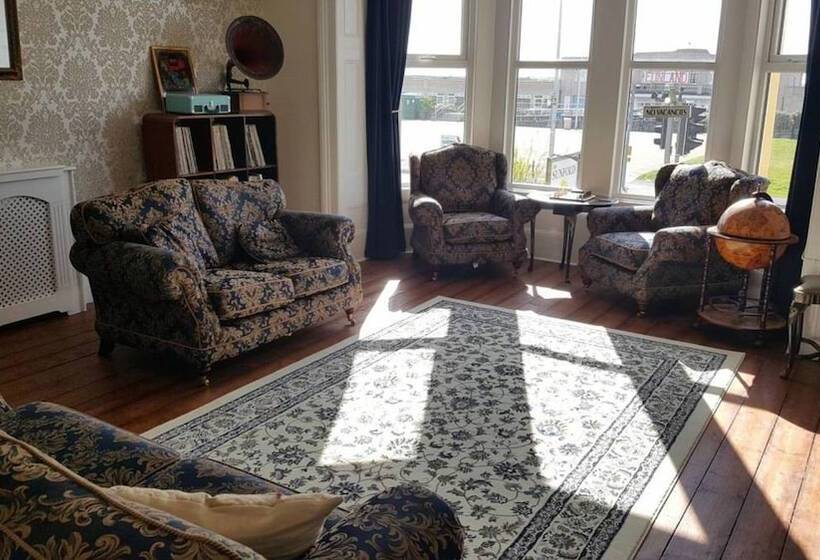 تختخواب و صبحانه The Sunfold