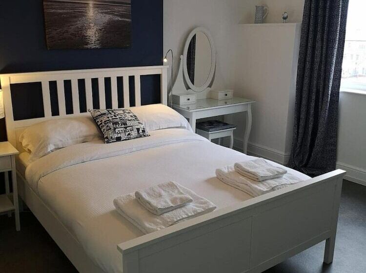 تختخواب و صبحانه The Sunfold