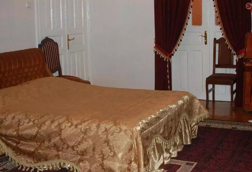 Hostel Temuri