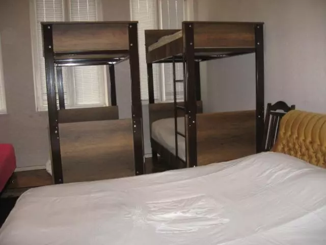 Hostel Temuri