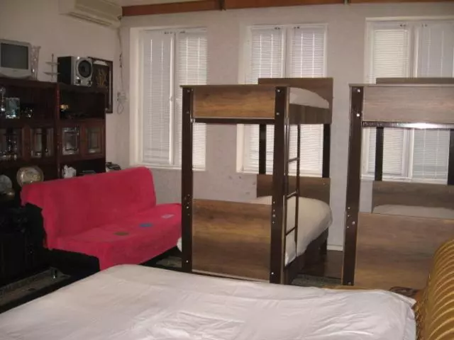 Hostel Temuri