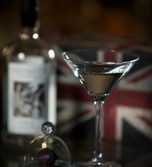 هتل 61 Warwick Road