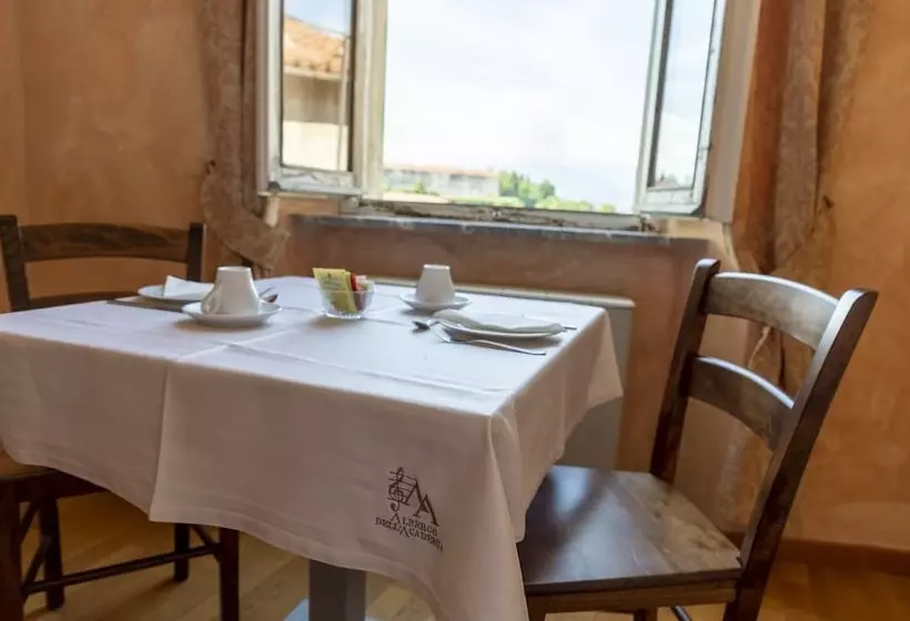 ホテル Albergo Dell Academia