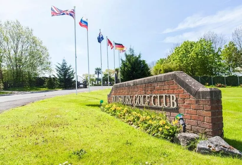 ホテル Dudsbury Golf Club   And Spa