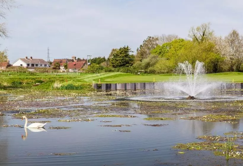 ホテル Dudsbury Golf Club   And Spa