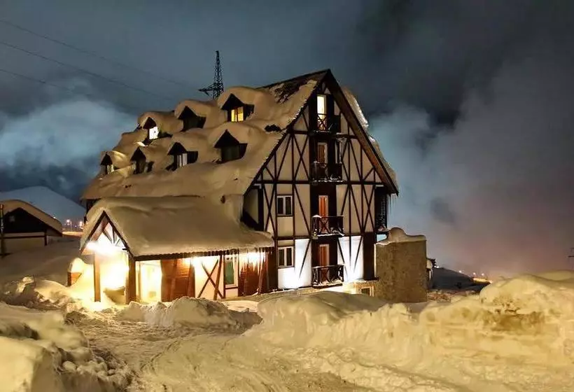 هتل Edelweiss