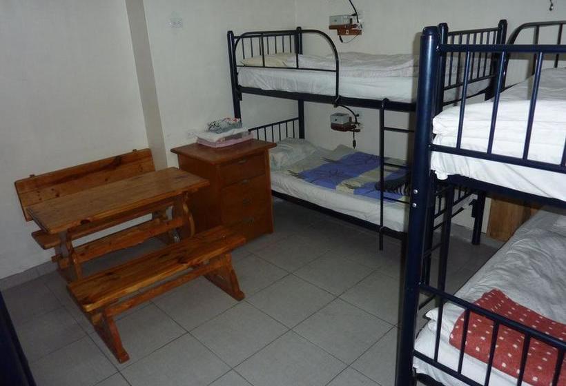 בית מלון כפרי Hostal Zentrum