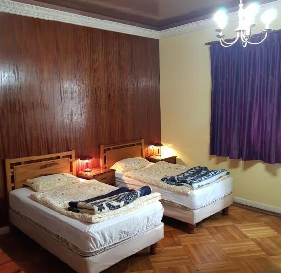 בית מלון כפרי Hostal Zentrum