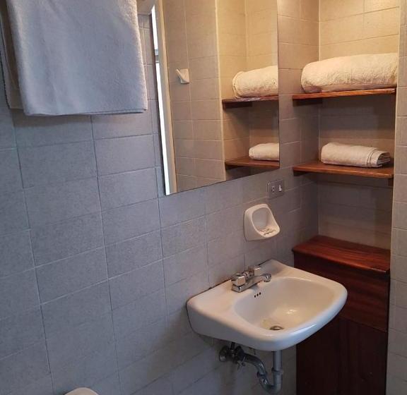 בית מלון כפרי Hostal Zentrum