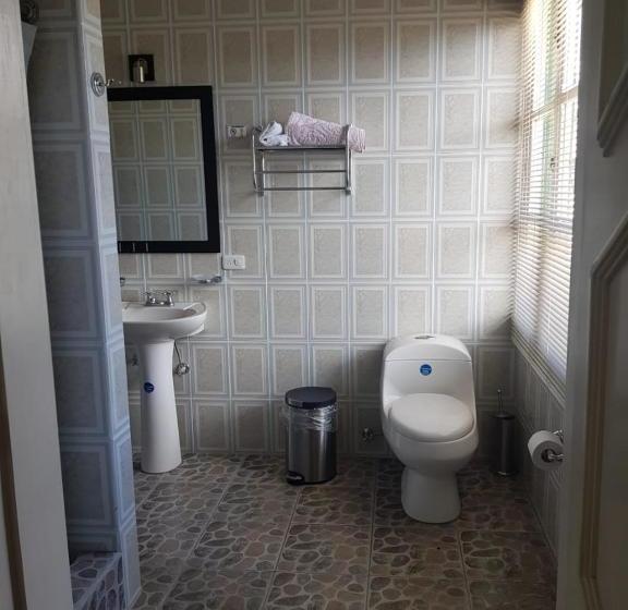 בית מלון כפרי Hostal Zentrum