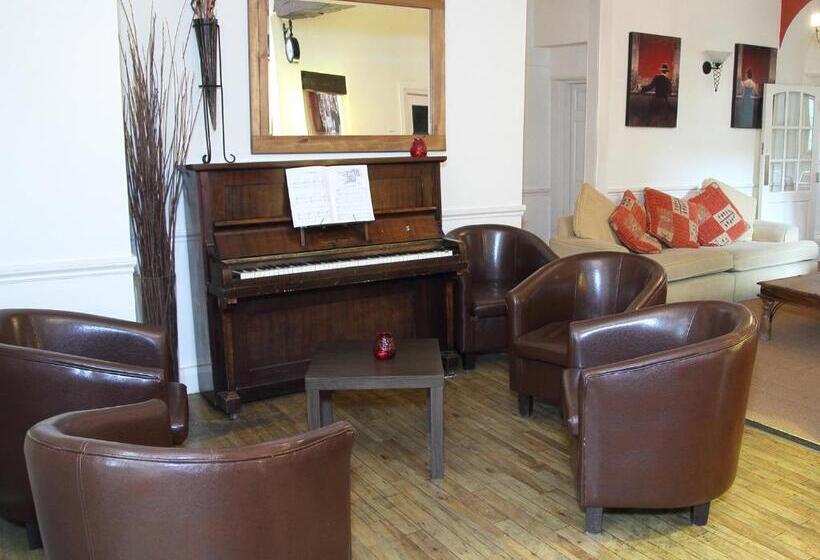 Отель Millgate House