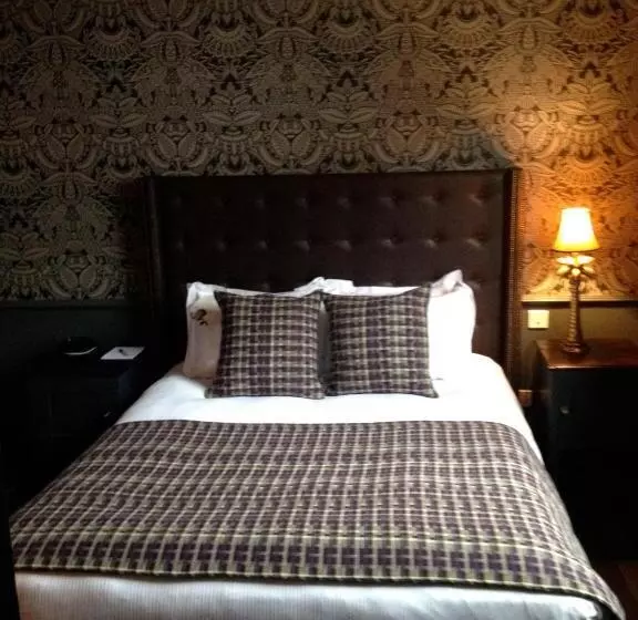 Hotelli The Crown And Thistle