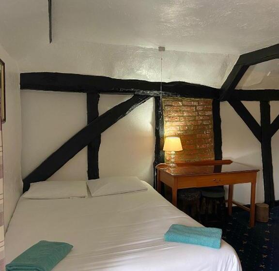 Отель The King S Lodge