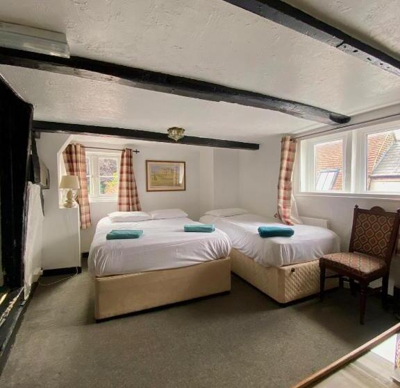 Отель The King S Lodge