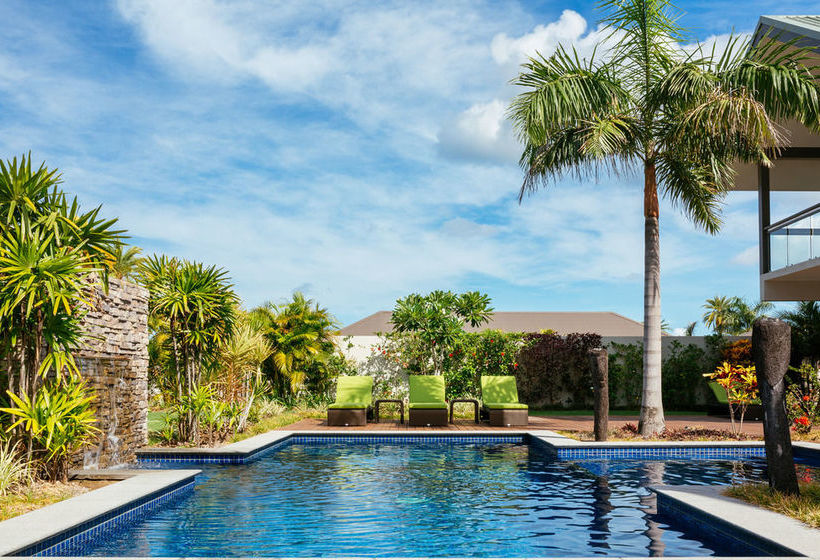 Naisoso Island Resort Villas