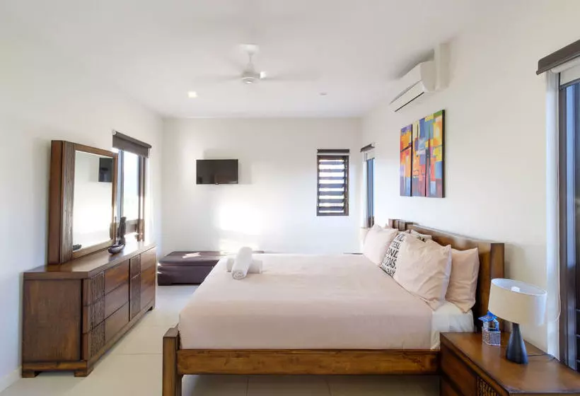 Naisoso Island Resort Villas