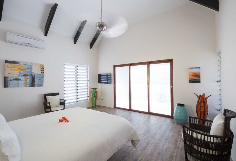 Naisoso Island Resort Villas