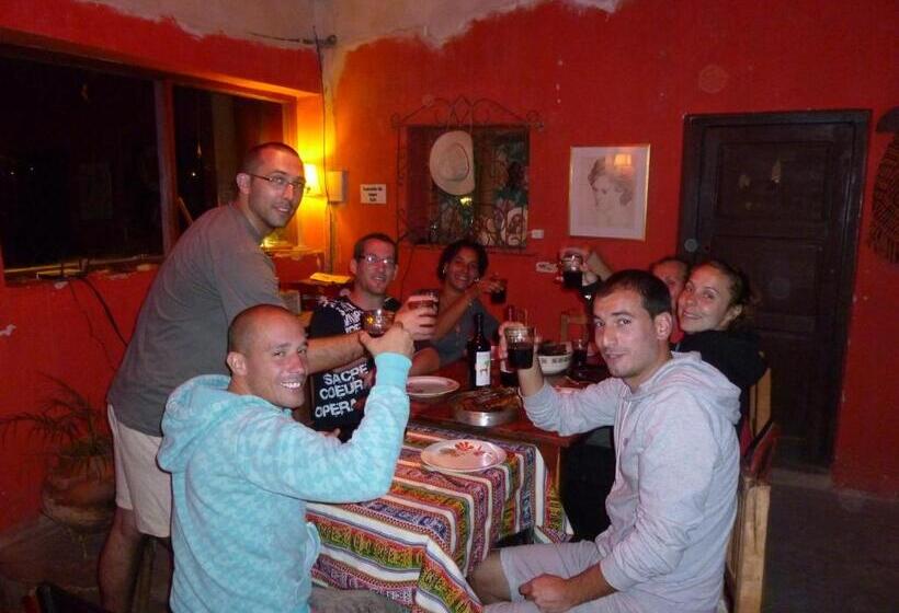 הוסטל Casa Colores