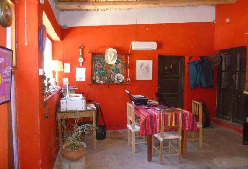 הוסטל Casa Colores