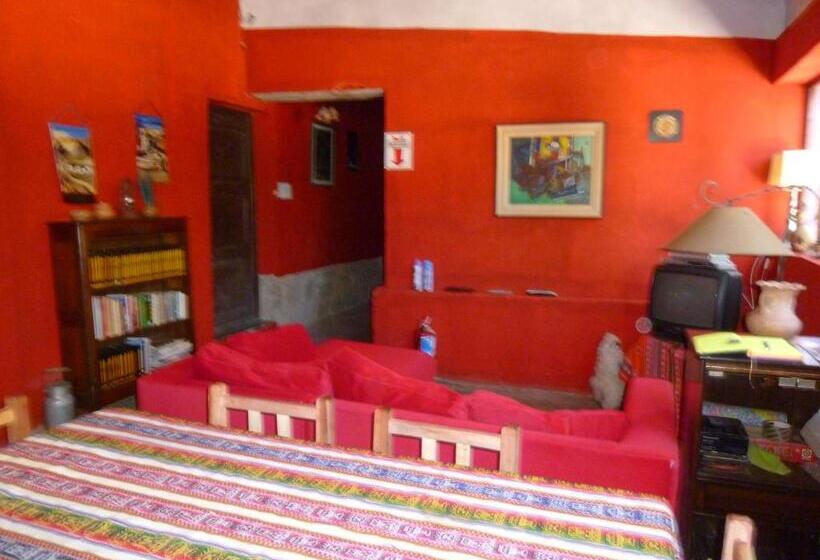 הוסטל Casa Colores