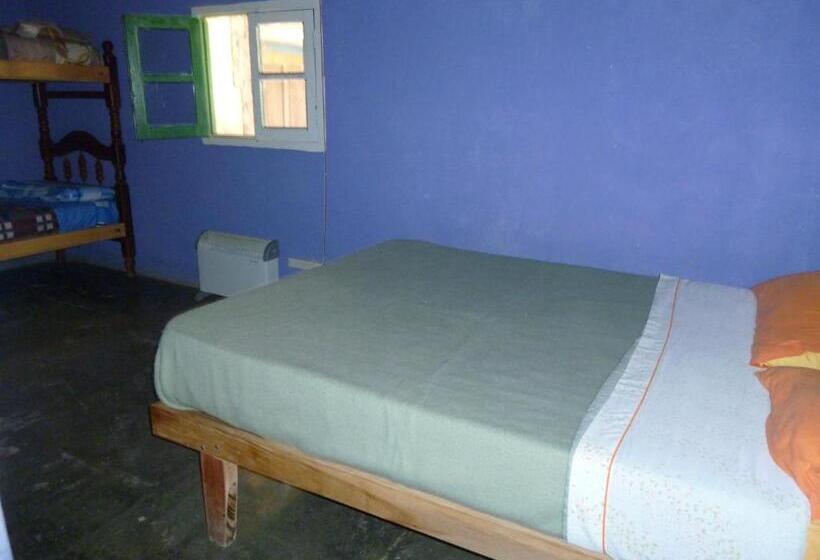 הוסטל Casa Colores