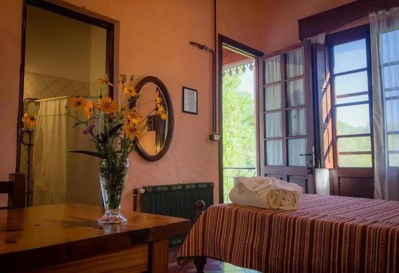 Retkeilymaja Hostal Las Golondrinas