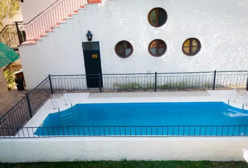 Retkeilymaja Hostal Las Golondrinas