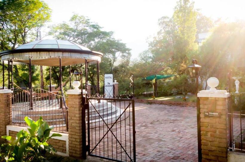 فندق صغير Hostal Las Golondrinas