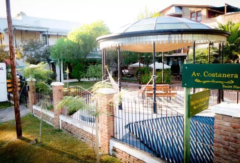Retkeilymaja Hostal Las Golondrinas