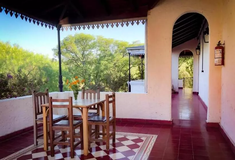 Retkeilymaja Hostal Las Golondrinas