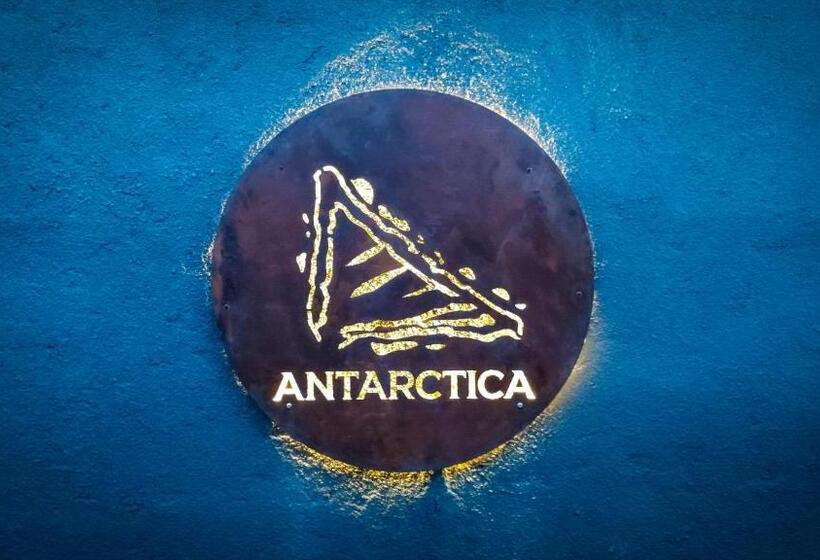 Antarctica Hostel