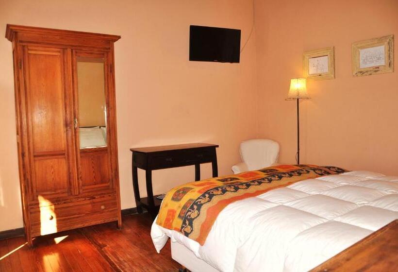 Antigua Casona Bed & Breakfast