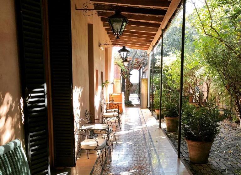Antigua Casona Bed & Breakfast