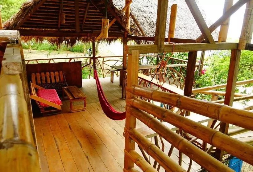 تختخواب و صبحانه Hostal Monte Libano