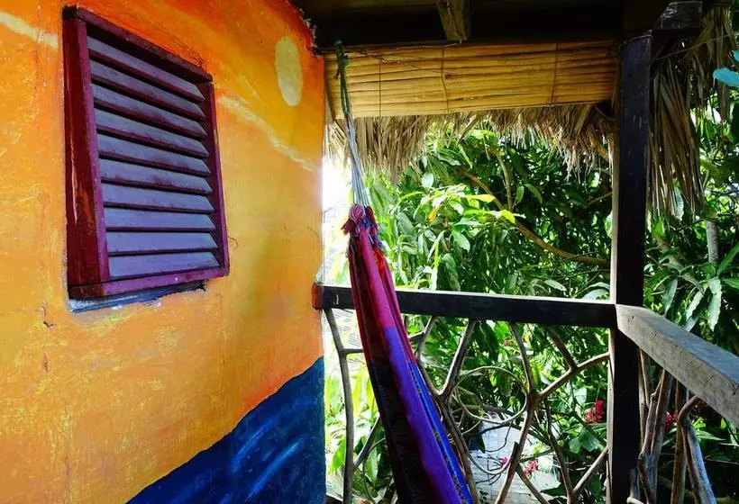 تختخواب و صبحانه Hostal Monte Libano