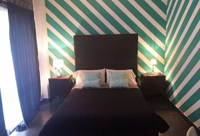 Defensa 821 Bed & Breakfast