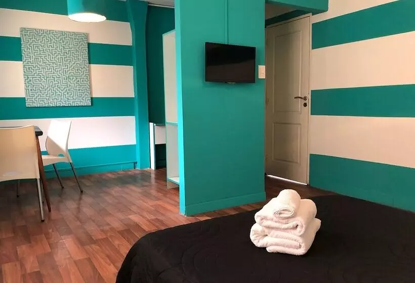 Defensa 821 Bed & Breakfast