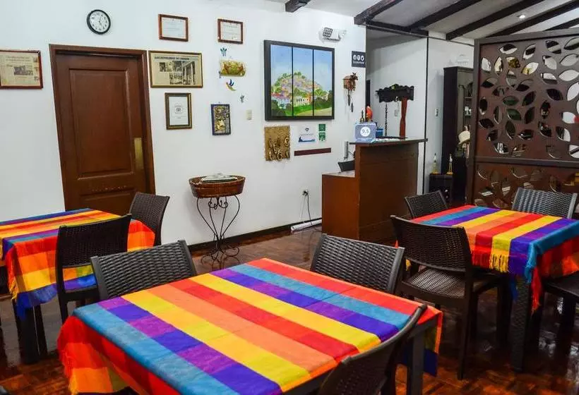 هتل Boutique El Escalón