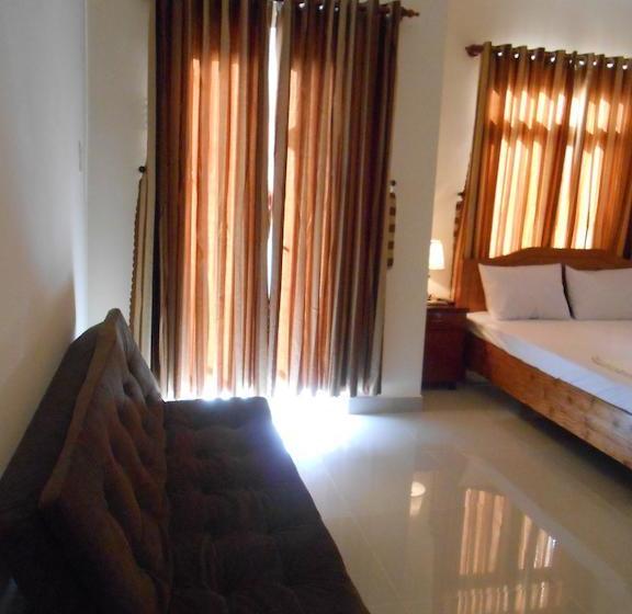 هتل Con Son Island