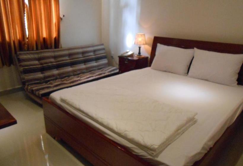 هتل Con Son Island