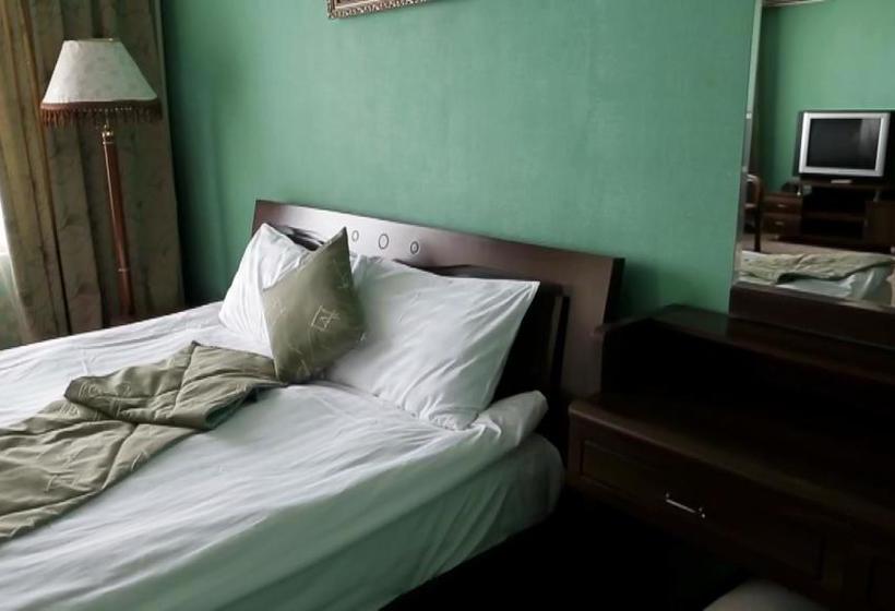 هتل Dostyq Kokshetau