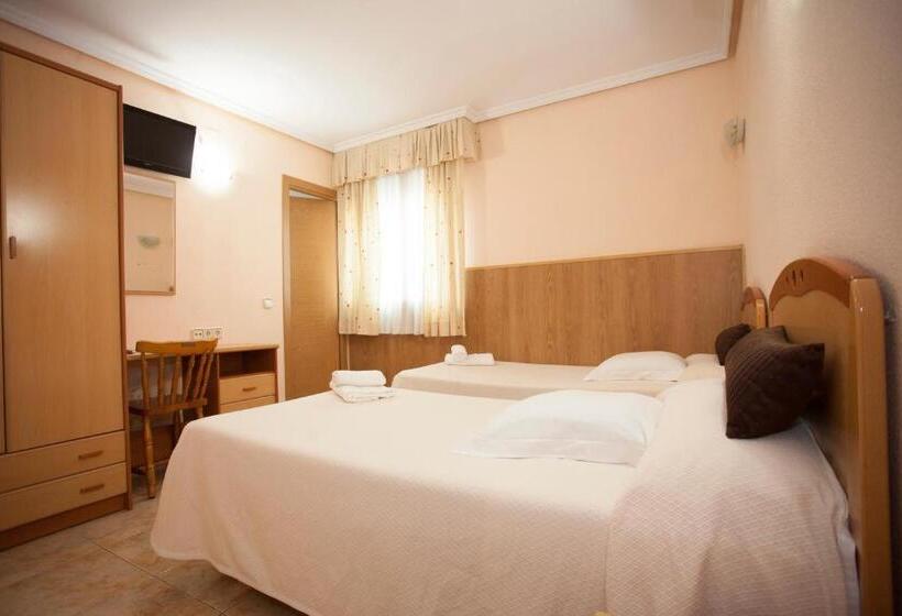 هتل Hospedaje Los Rosales