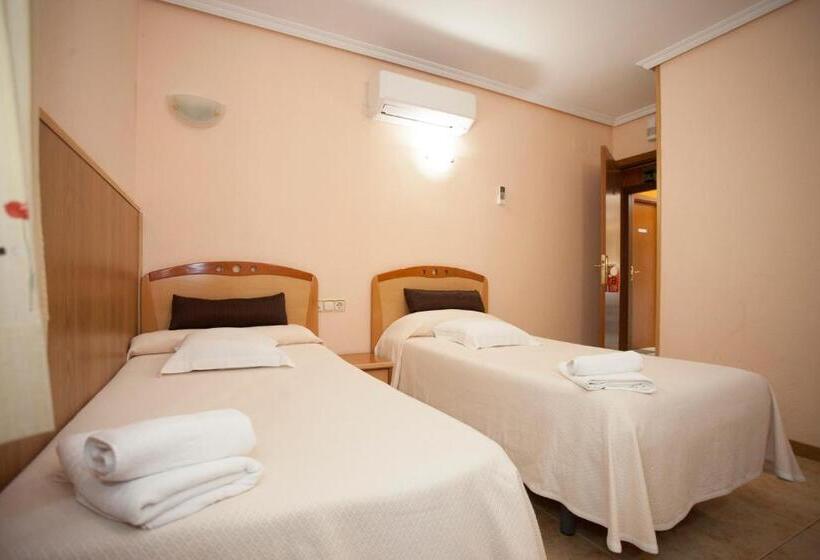 هتل Hospedaje Los Rosales