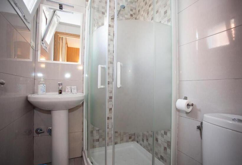 هتل Hospedaje Los Rosales