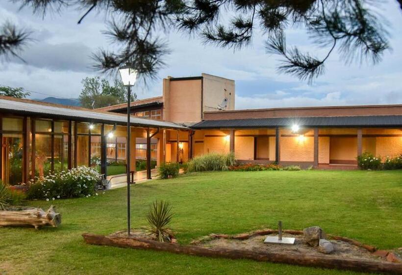 Otel Hostería El Remanso