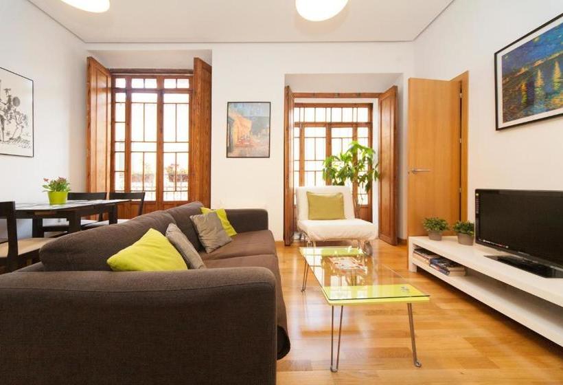 هتل La Casa Del Conde De Gelves